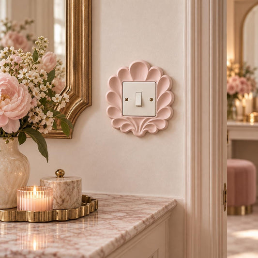 Scallop Switch Surround