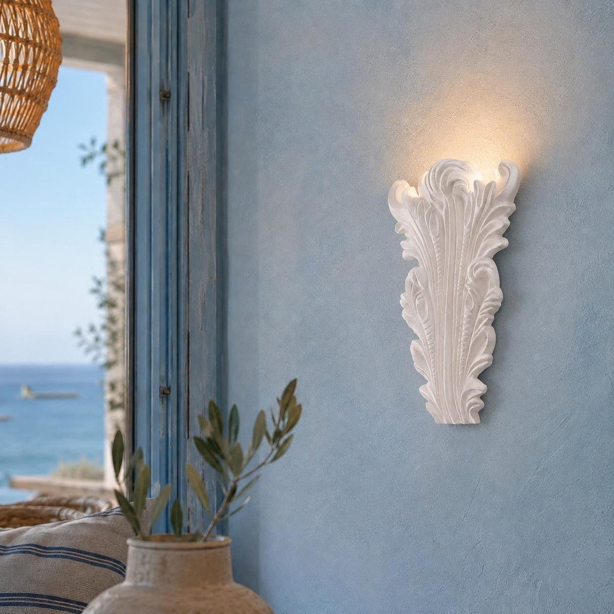 Acanthus Wall Light
