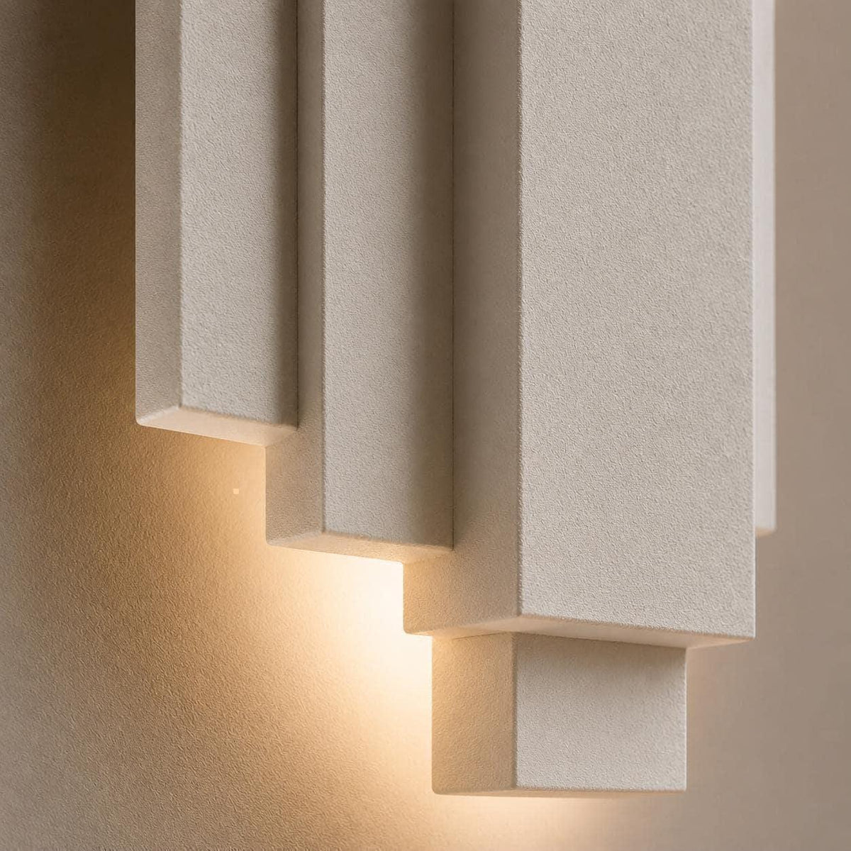 Onyx Wall Light